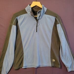 Mountain Hardwear Blue and Gray Womens 1/4 Zip Fleece Pullover. Size M